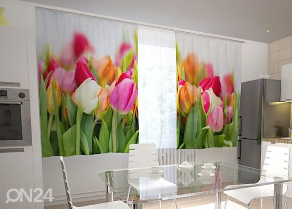 Затемняющая штора Tulips in the kitchen 200x120 см