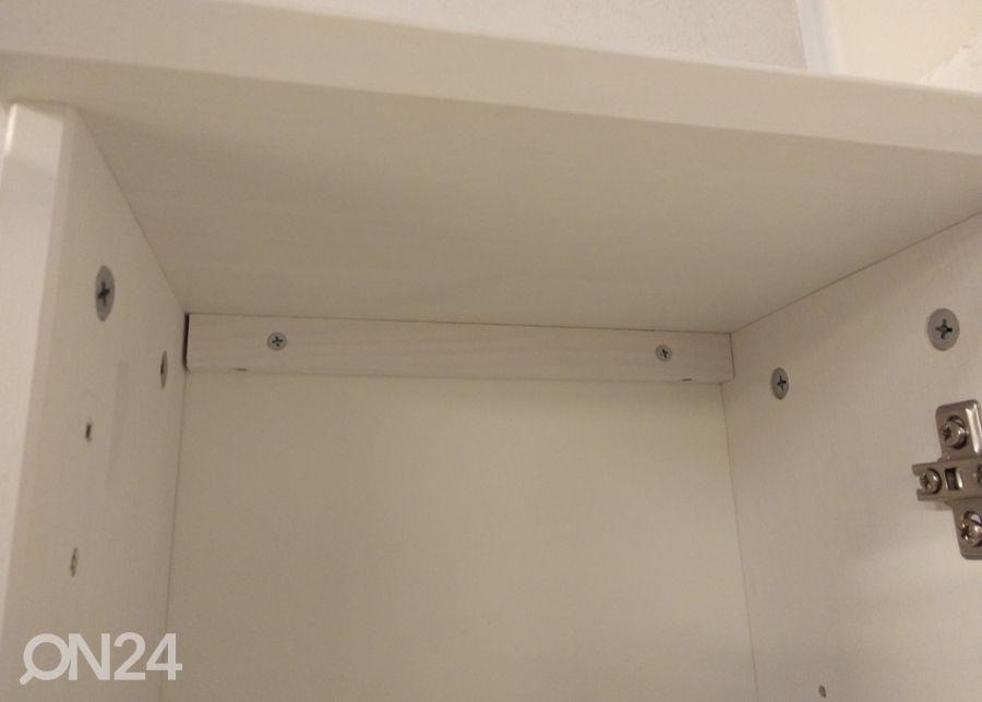 Верхний шкаф в ванную комнату увеличить