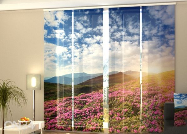 Просвечивающая панельная штора Flowers and mountains 240x240 см