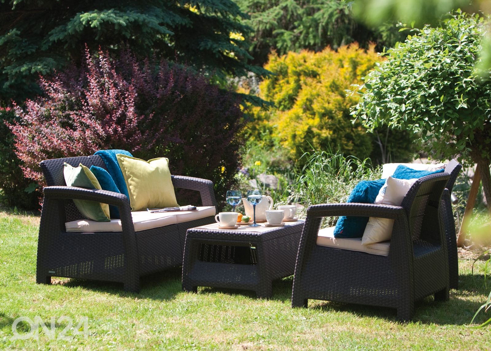 Комплект садовой мебели Keter Corfu, коричневый увеличить