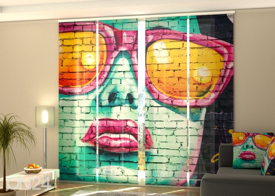 Полузатемняющая панельная штора Graffiti in Birmingham 240x240 см увеличить