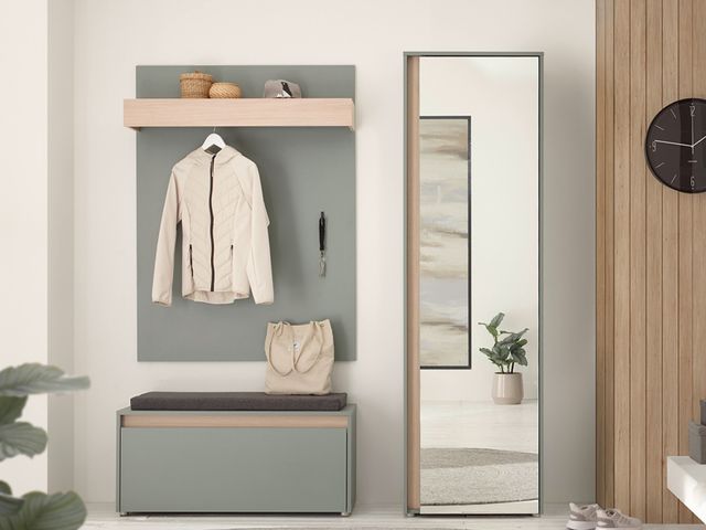 Прихожая и подсобное помещение