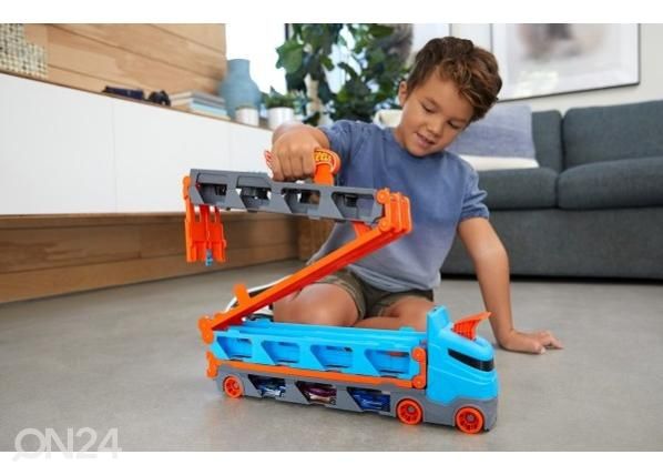 Мегатрейлер Hot Wheels скоростное шоссе