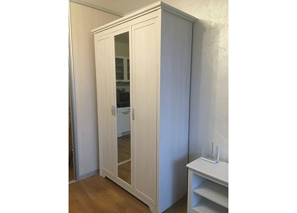 Шкаф платяной Provans