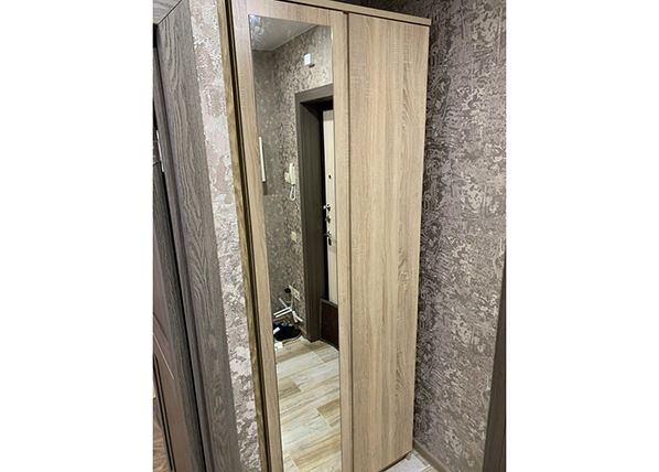 Шкаф платяной Vesta