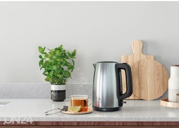 Электрочайник Electrolux 1,7 л