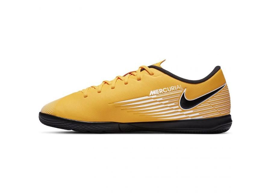 Детские футбольные бутсы для игры в зале Nike Mercurial Vapor 13 Academy IC Jr AT8137 801 увеличить