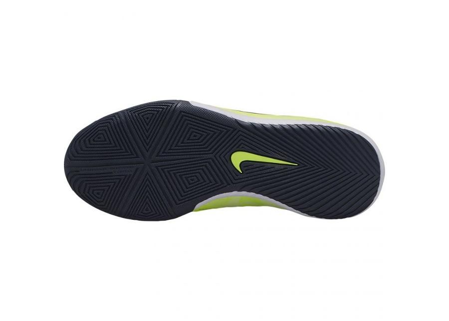 Детские футбольные бутсы для игры в зале Nike Phantom Venom Academy IC JR AO0372-717 увеличить