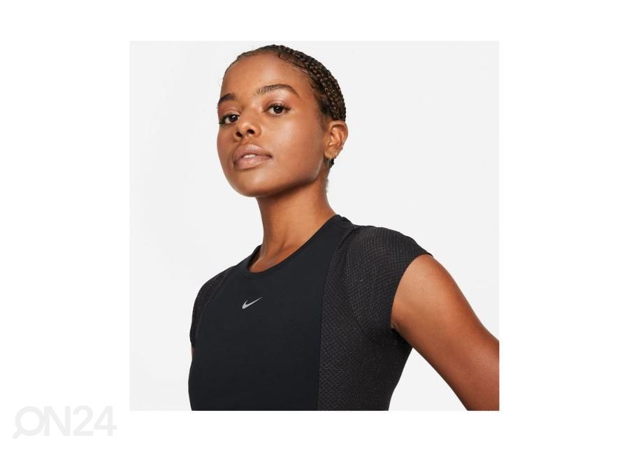 Женская спортивная рубашка Nike Pro Dri-FIT увеличить