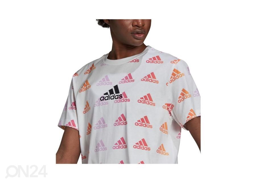 Женская футболка Adidas Essentials Gradient Logo увеличить