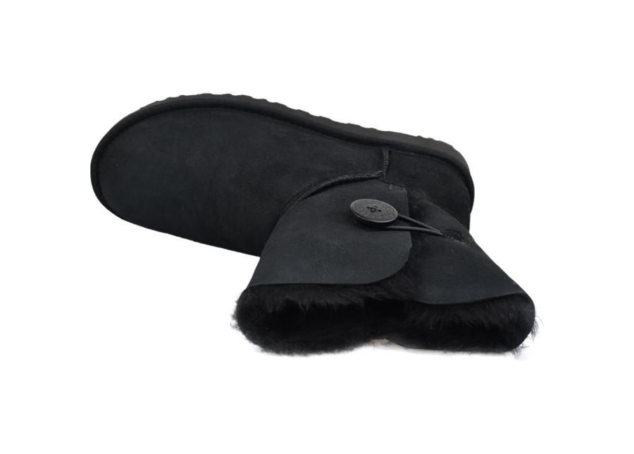 Женские зимние сапоги UGG Bailey Button II W увеличить