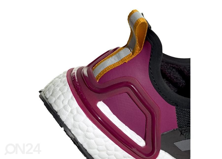 Женские кроссовки для бега Adidas Ultraboost 20 Cold.Rdy увеличить