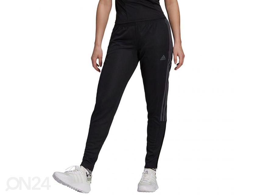 Женские спортивные штаны Adidas Tiro Trackpant увеличить