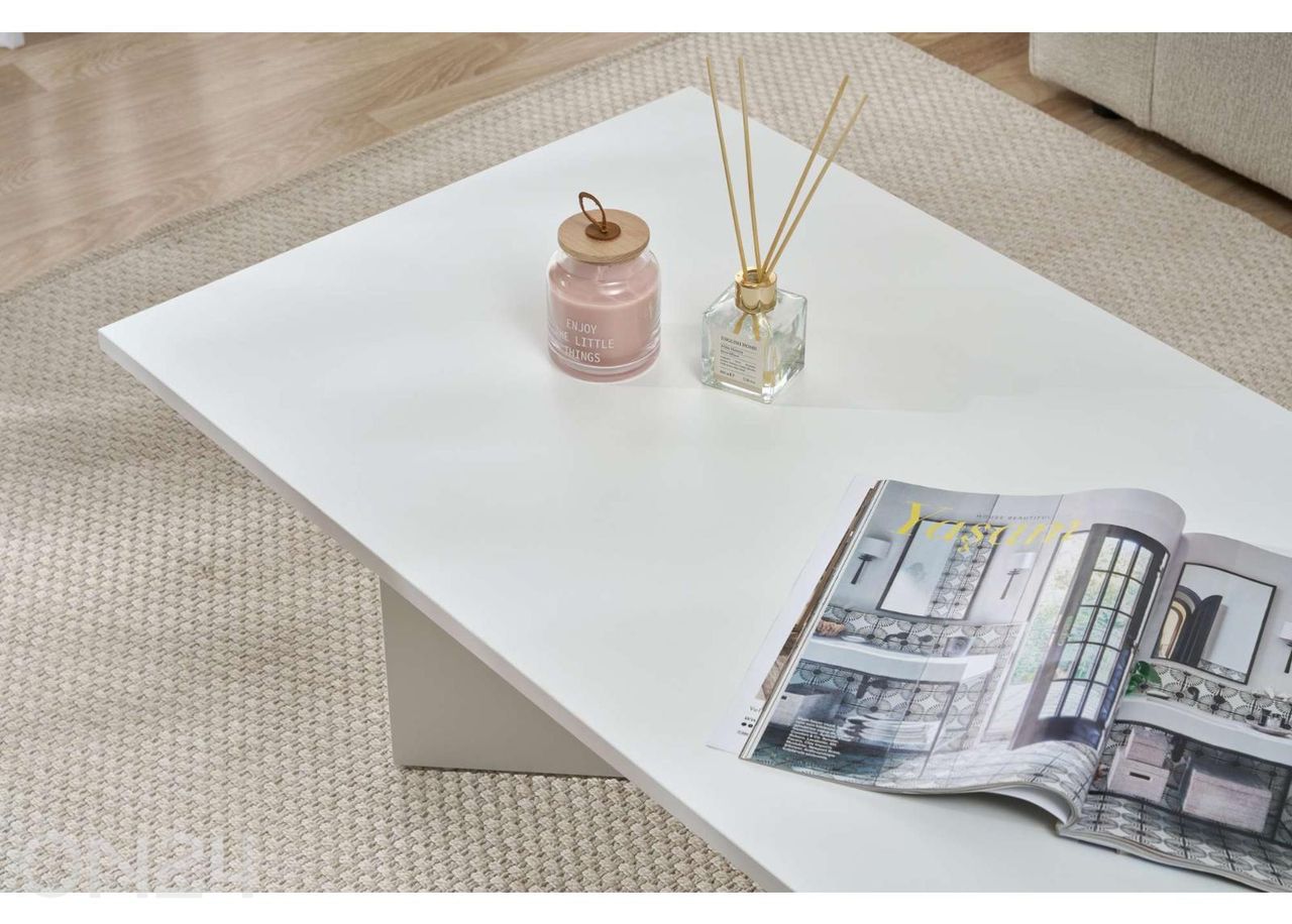 Журнальный стол Sabin увеличить