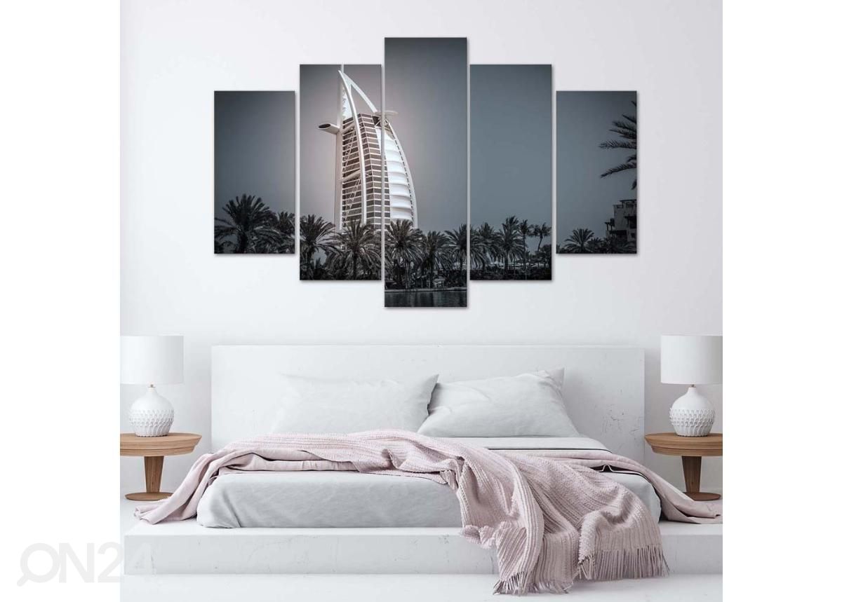 Картина из 5-частей Burj Al Arab Hotel in Dubai 150x100 см увеличить