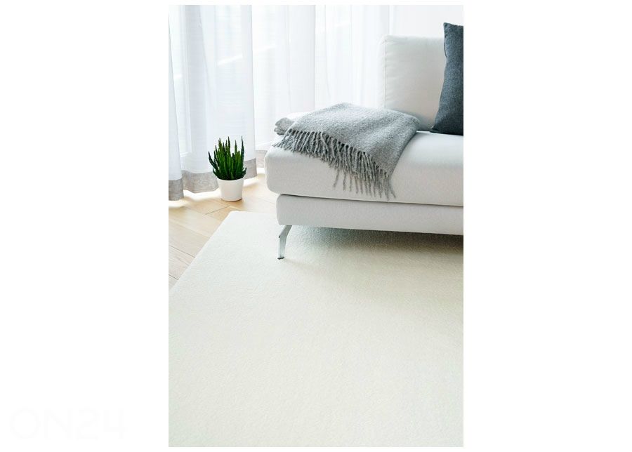 Ковер Narma велюровый Noble™ white 67x133 см увеличить