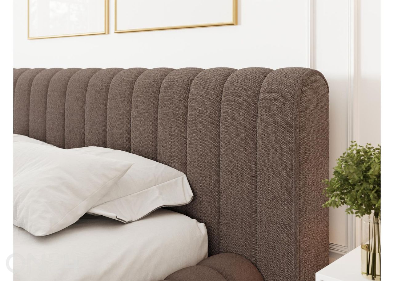 Кровать Carilla 180x200 см увеличить