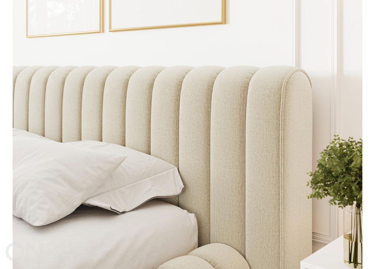 Кровать Carilla 180x200 см увеличить