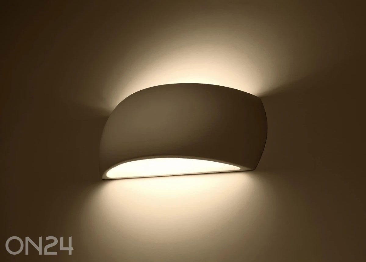 Лакированный настенный светильник Pontius, белый глянцевый увеличить