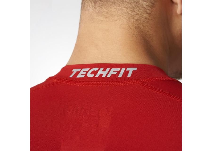 Мужская компрессионная футболка adidas Techfit Base Short Sleeve M AJ4968 увеличить