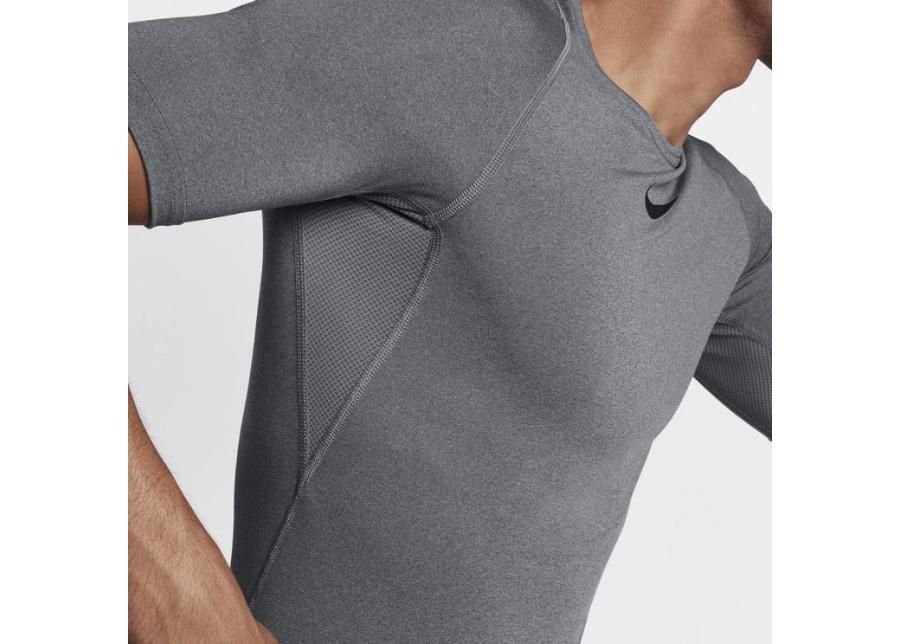 Мужская компрессионная футболка Nike Pro Compression SS M 838091-091 увеличить