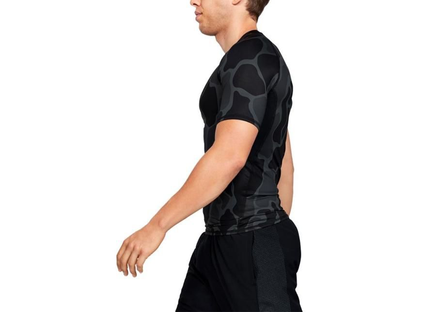 Мужская компрессионная футболка Under Armour HeatGear Print M 1345722-002 увеличить