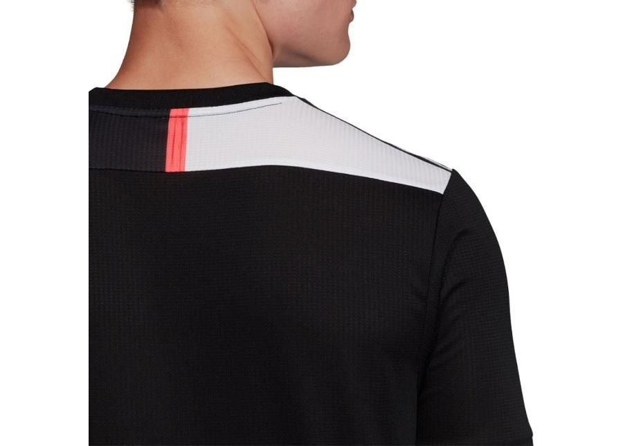 Мужская спортивная футболка Adidas Juventus Home Authentic M DW5456 увеличить