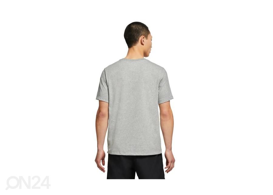 Мужская футболка для тренировок Nike Dri-FIT Tortoise увеличить