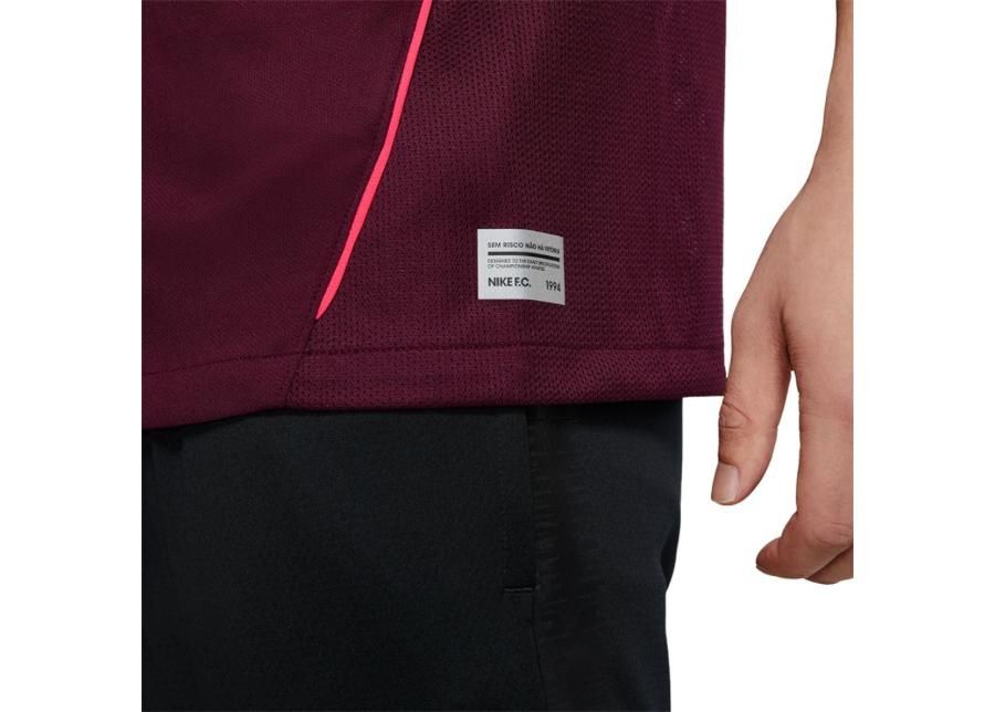 Мужская футболка Nike F.C. Home Jersey SS M AT6017-681 увеличить