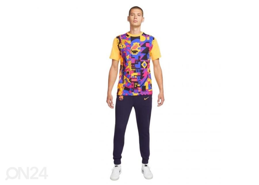 Мужская футбольная футболка Nike Fcb Voice Dist Rising Tee увеличить