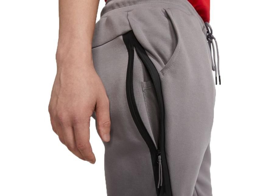 Мужские спортивные штаны Nike NSW Tech Fleece Jogger M 805162-057 увеличить