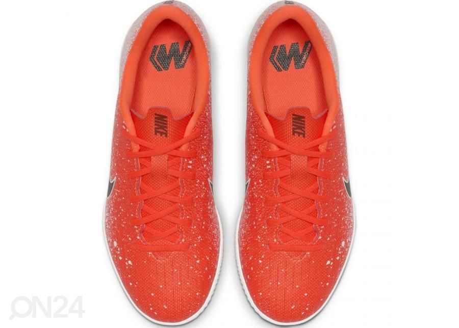 Мужские футбольные бутсы для игры в зале Nike Mercurial Vapor X 12 Academy IC JR AJ3101-801 увеличить