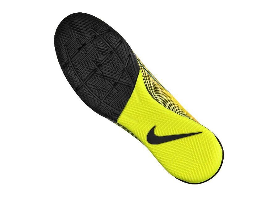 Мужские футбольные бутсы для игры в зале Nike Vapor 13 Academy Mds Ic M CJ1300-703 увеличить