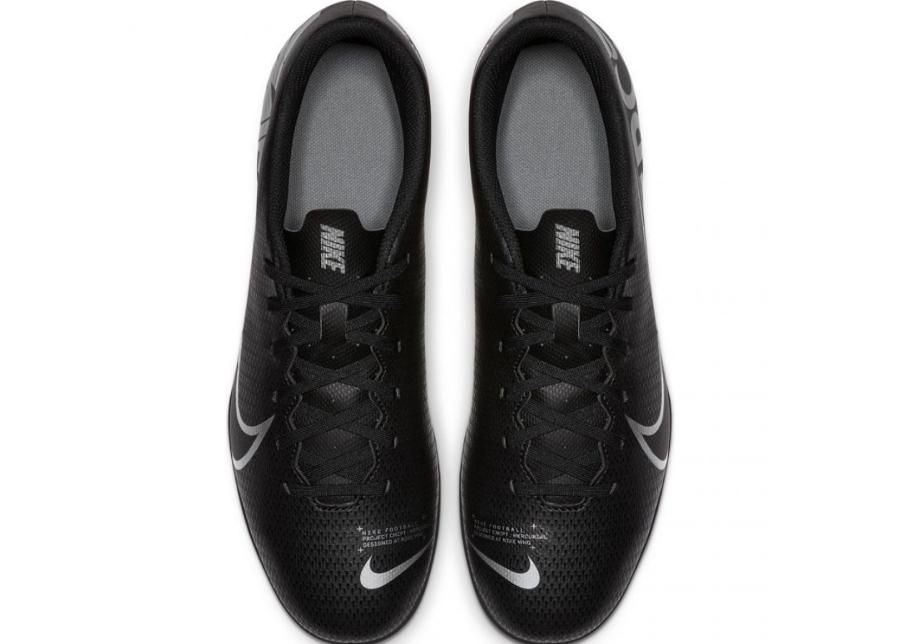 Мужские футбольные бутсы Nike Mercurial Vapor 13 Club FG/MG M AT7968-001 увеличить