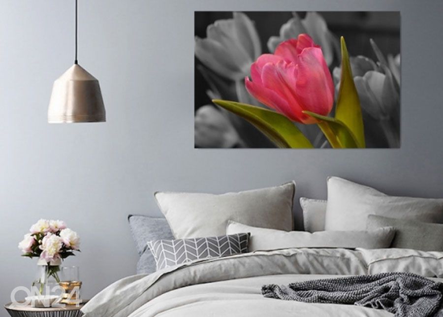 Настенная картина Red tulip 70x100 см увеличить