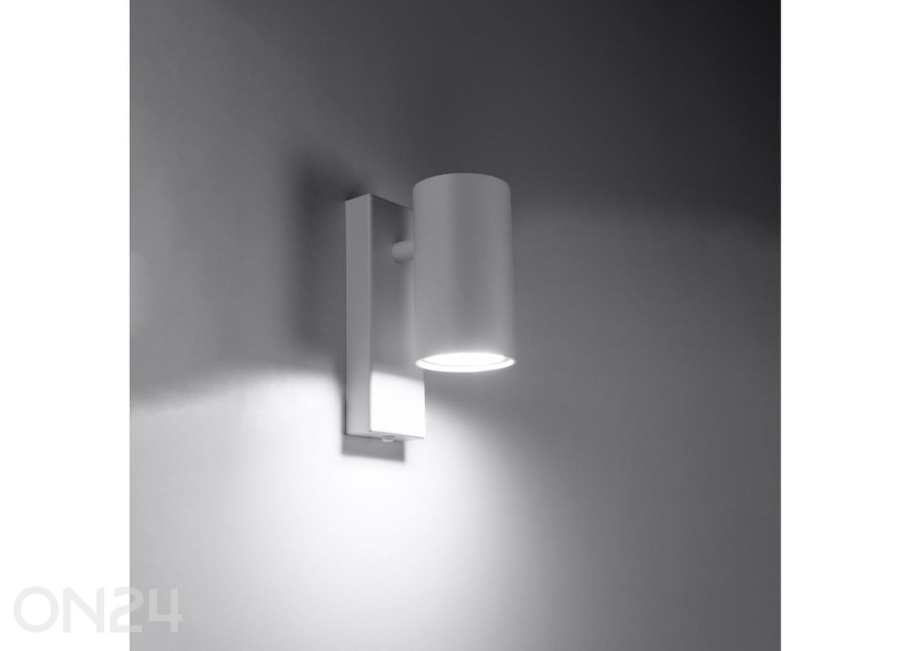 Настенная лампа увеличить