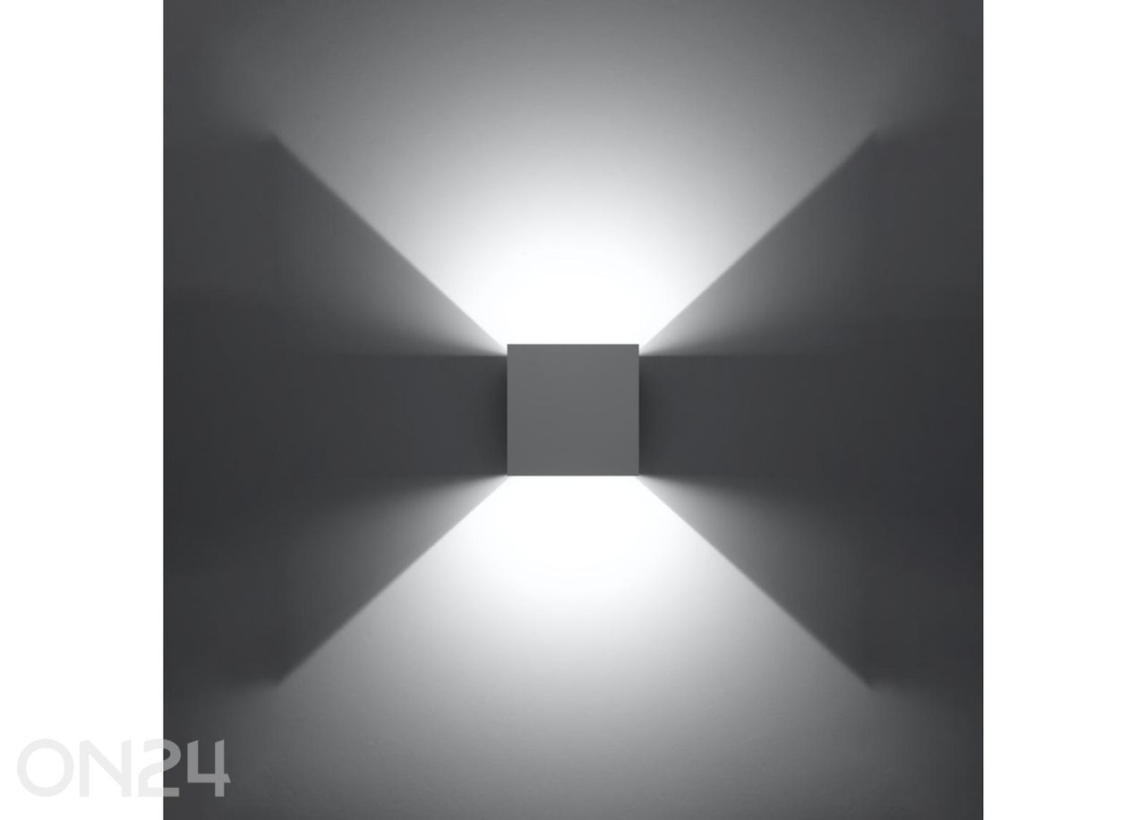 Настенный светильник Luca LED увеличить