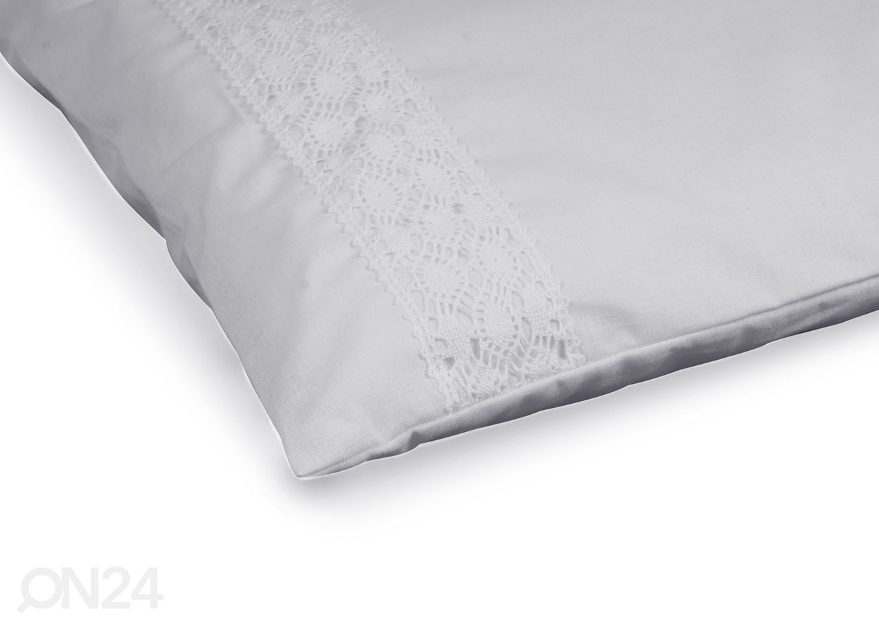 Одеяло, подушка и мягкая боковина с кружевом увеличить