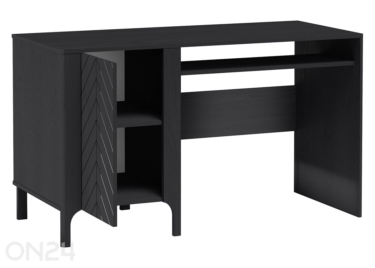 Письменный стол Malumi II 135 см увеличить