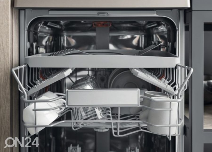 Посудомоечная машина Hotpoint-Ariston HSFO3T223WCX увеличить