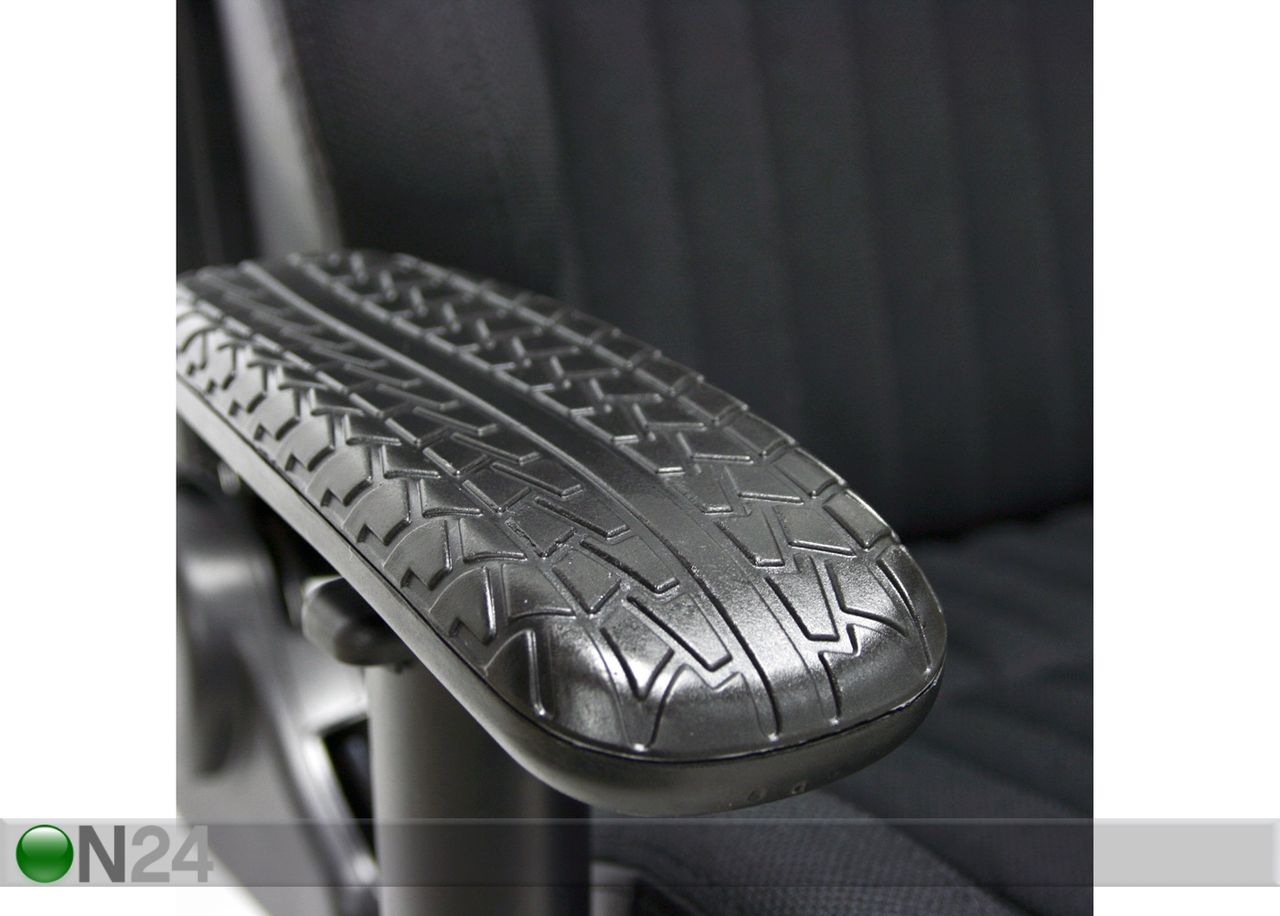 Рабочий стул Recaro увеличить