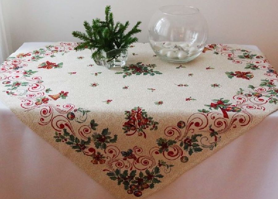 Рождественская скатерть из гобелена Mirra 100x100 cm увеличить