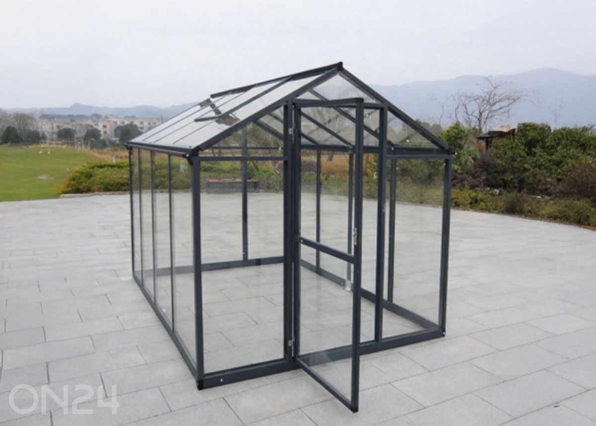 Стеклянная теплица 4,3 м² увеличить