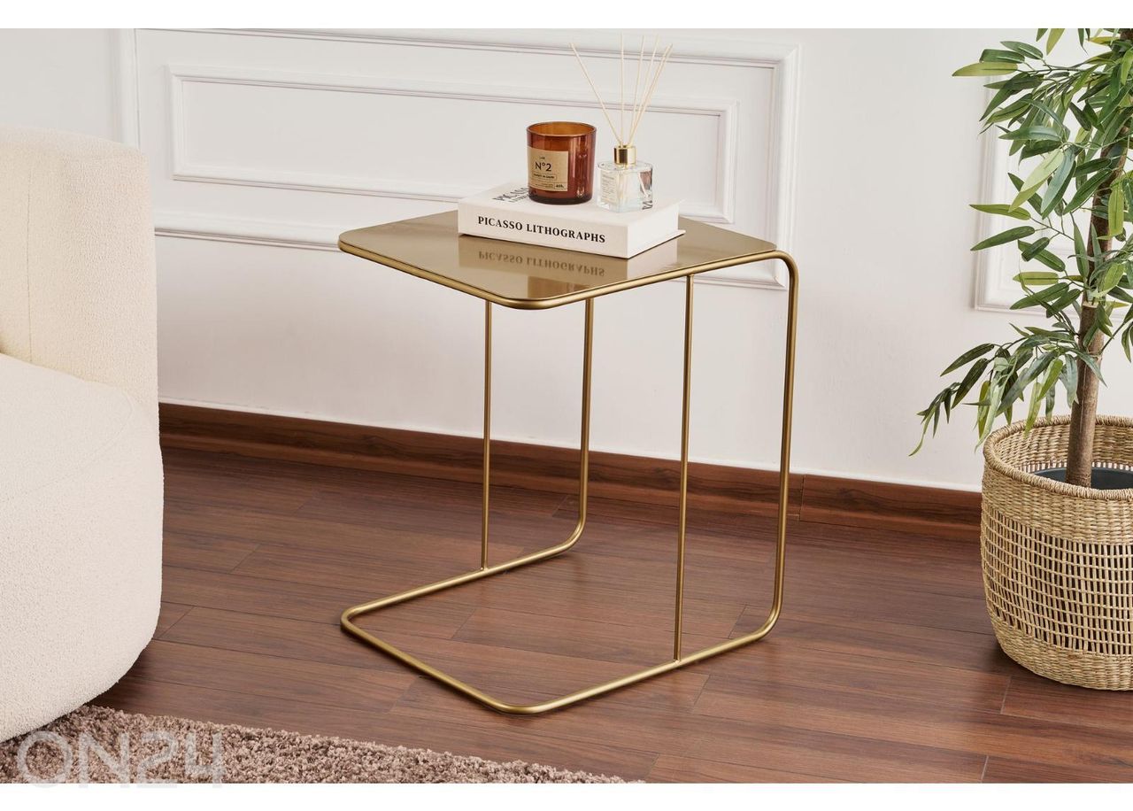 Столик увеличить