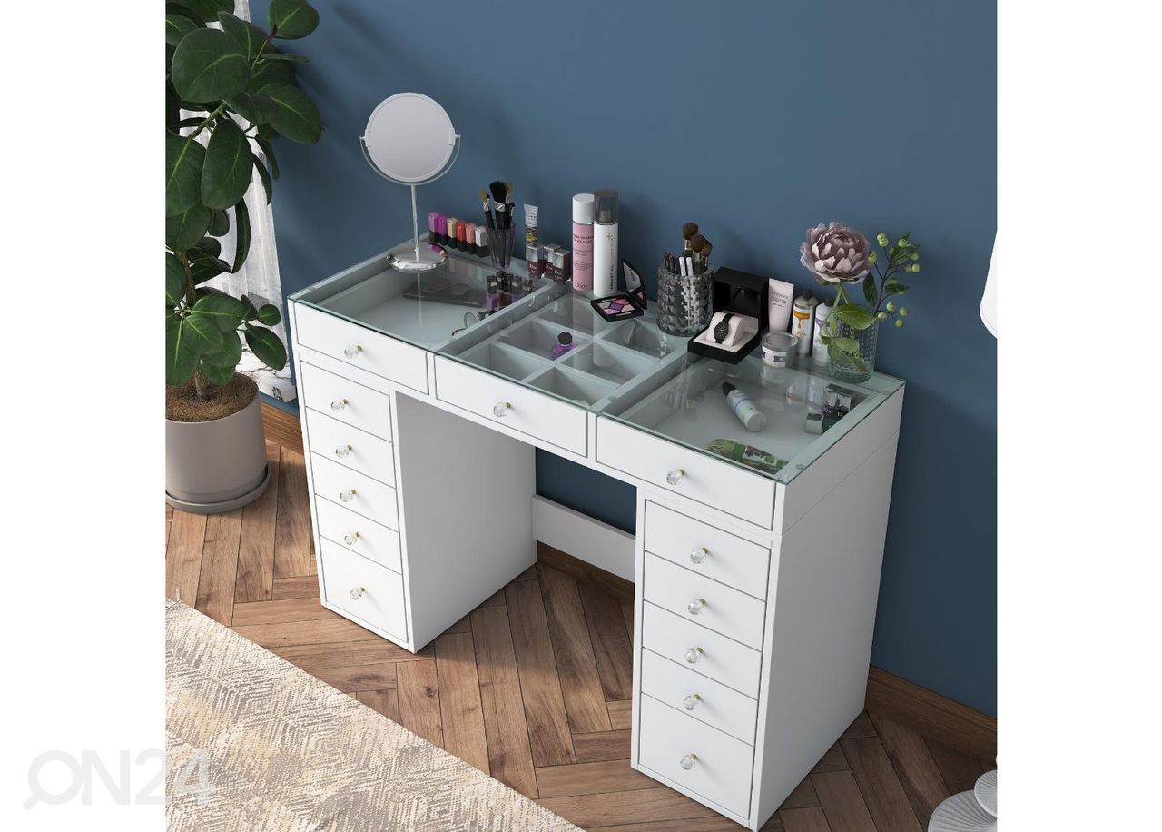 Туалетный столик увеличить