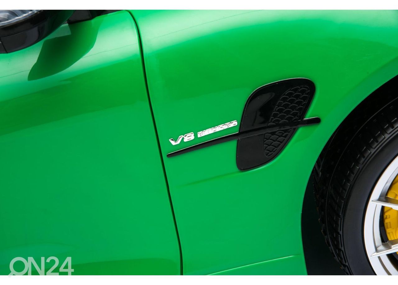 Электромобиль Mercedes-AMG GT-R увеличить