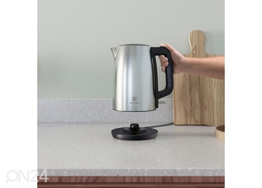 Электрочайник Electrolux 1,7 л увеличить
