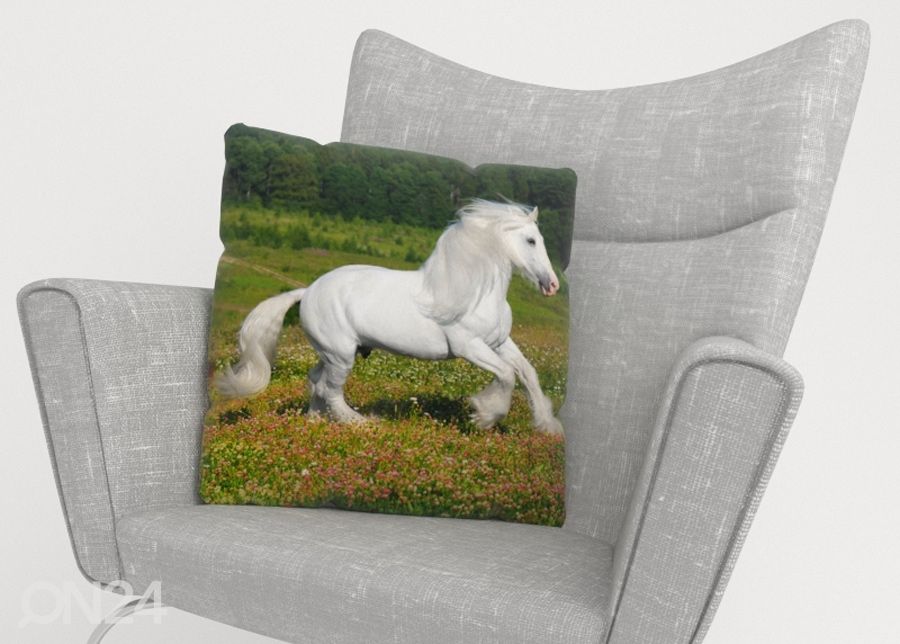 Декоративная наволочка White Horse 50x50 см увеличить