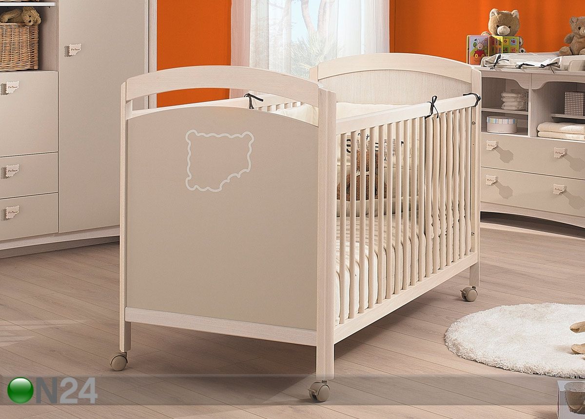 Детская кроватка New Biscuit 70x140 см увеличить