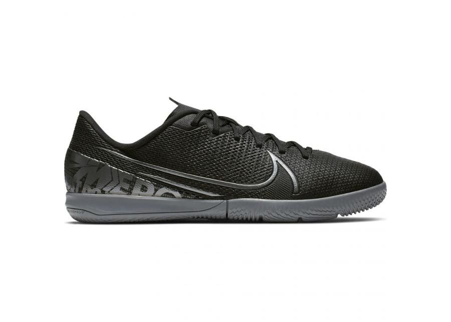 Детские футбольные бутсы для игры в зале Nike Mercurial Vapor 13 Academy IC JR AT8137 001 увеличить